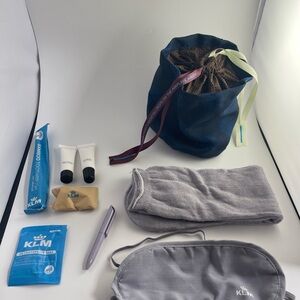 Business Class KLM Airlines Travel Flight Amenities Kit-New